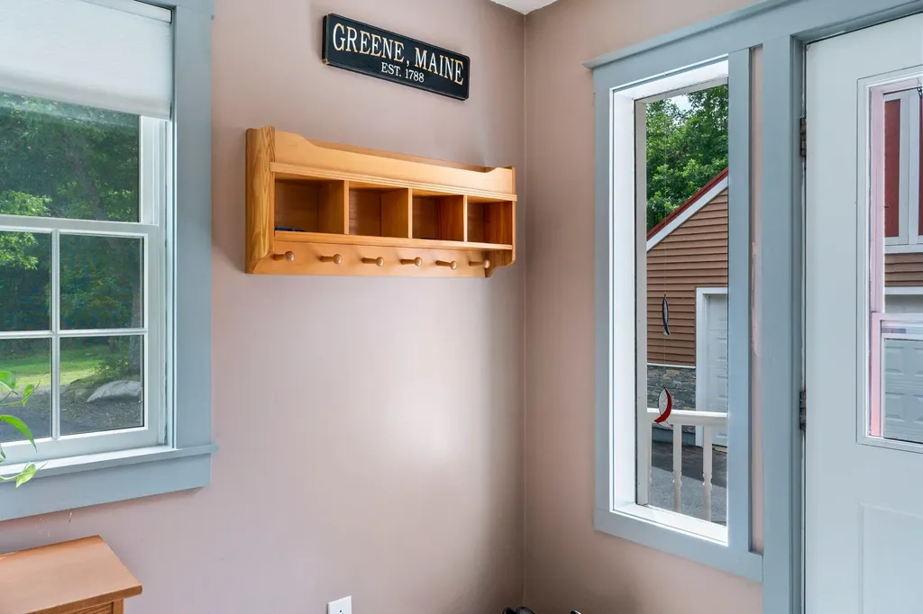 85 N Saunders Road Greene ME 04236