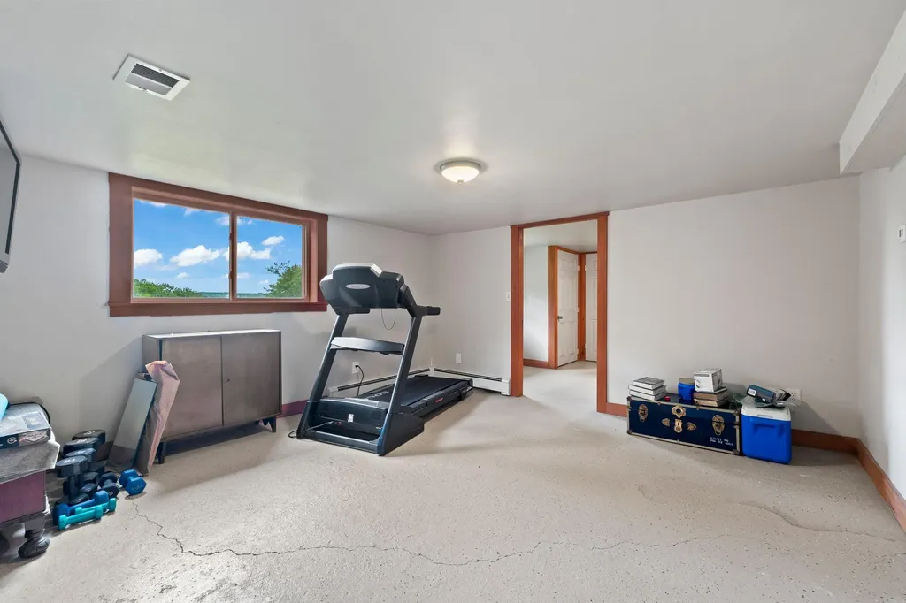 85 N Saunders Road Greene ME 04236