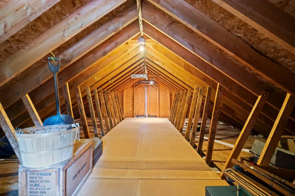85 N Saunders Road Greene ME 04236