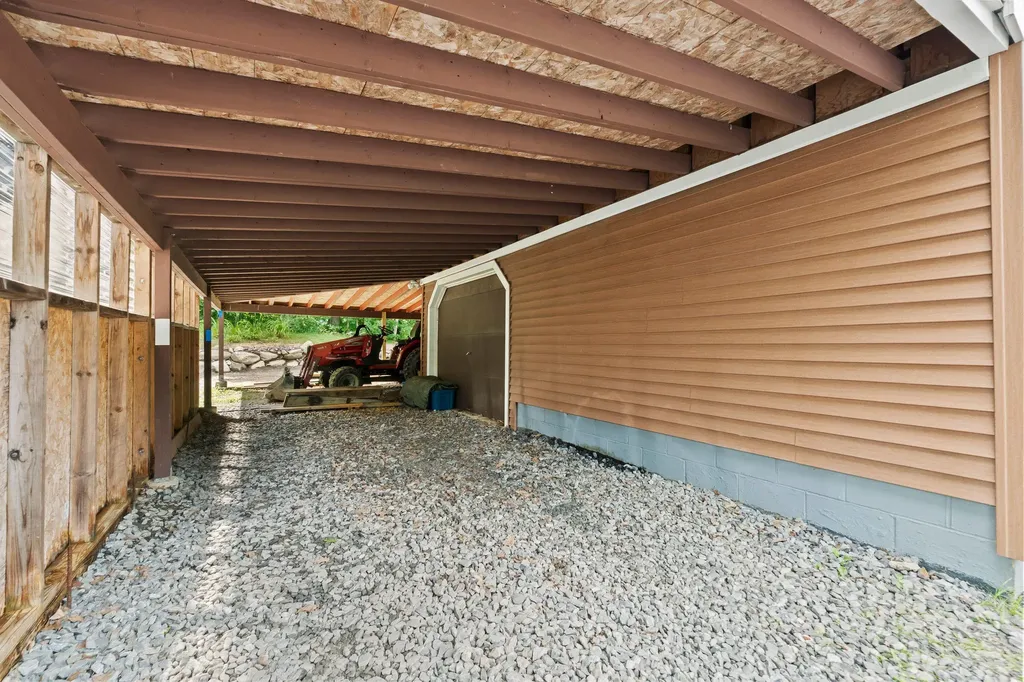 85 N Saunders Road Greene ME 04236