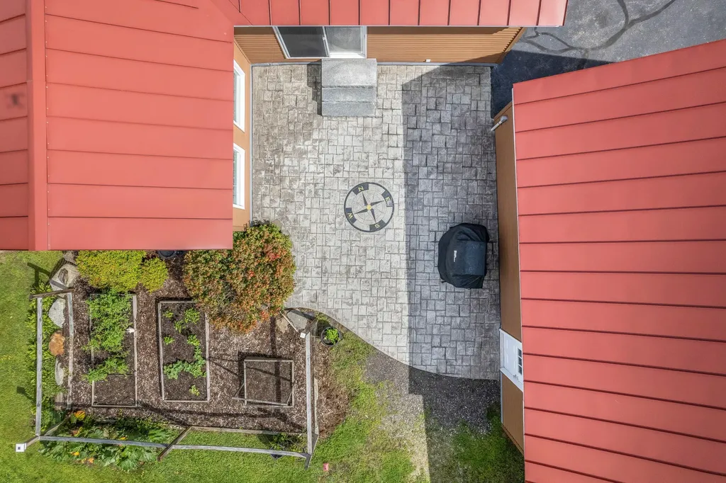 85 N Saunders Road Greene ME 04236