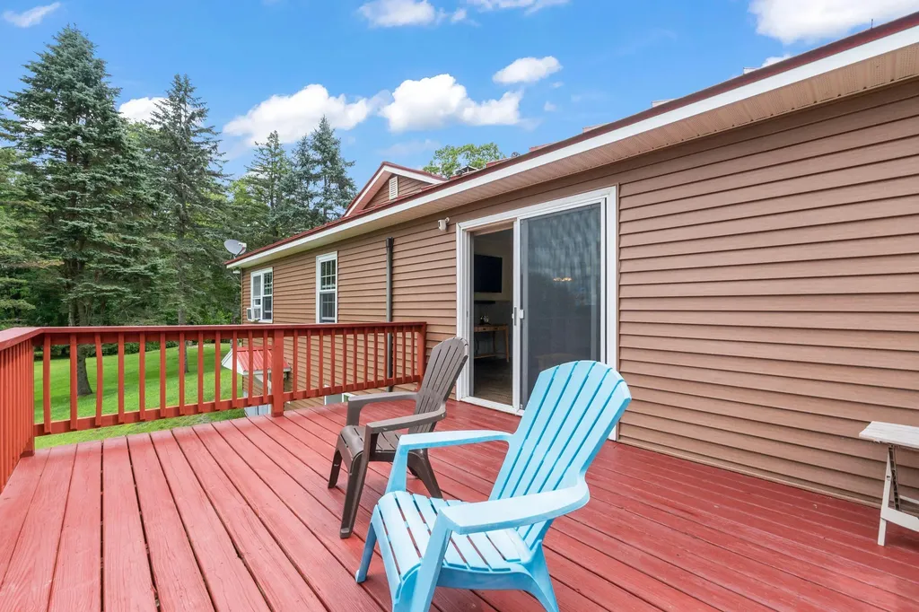 85 N Saunders Road Greene ME 04236