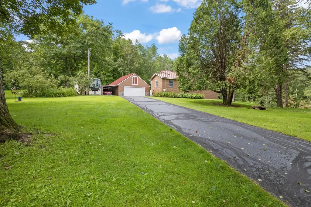 85 N Saunders Road Greene ME 04236