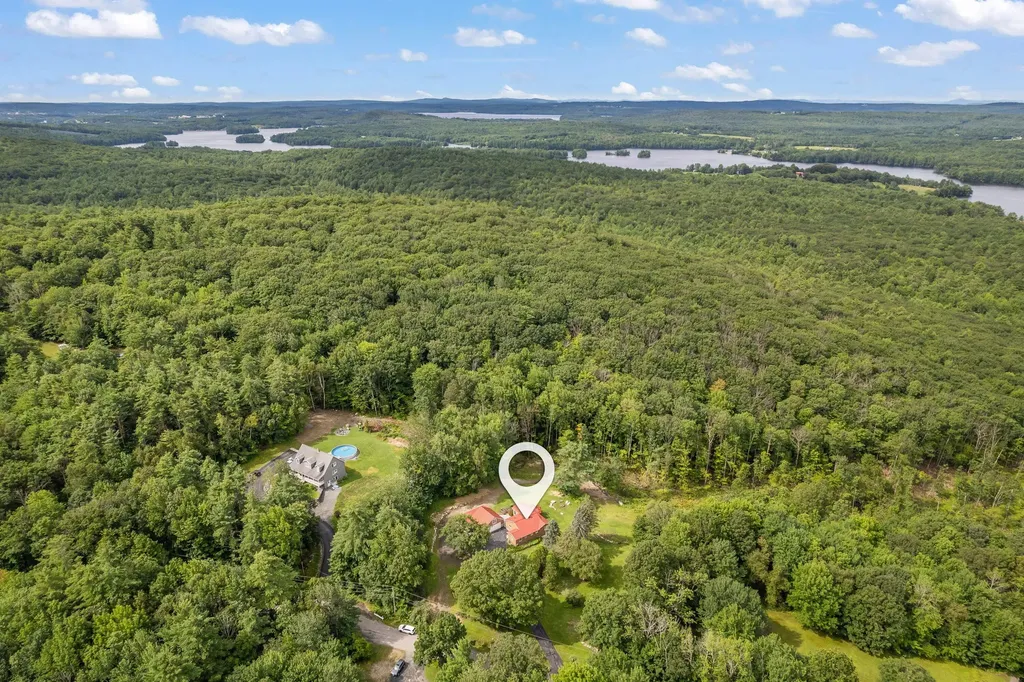 85 N Saunders Road Greene ME 04236