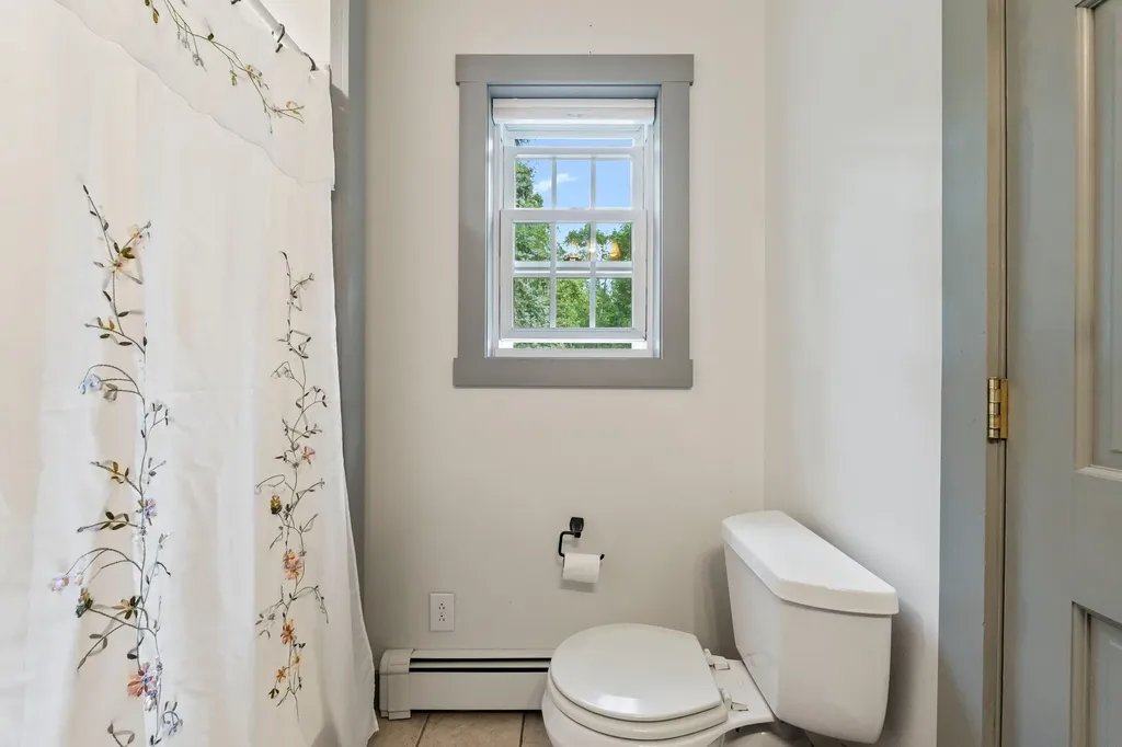 85 N Saunders Road Greene ME 04236