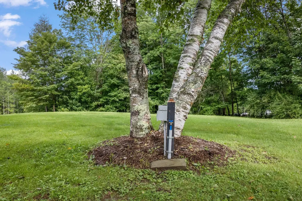 85 N Saunders Road Greene ME 04236