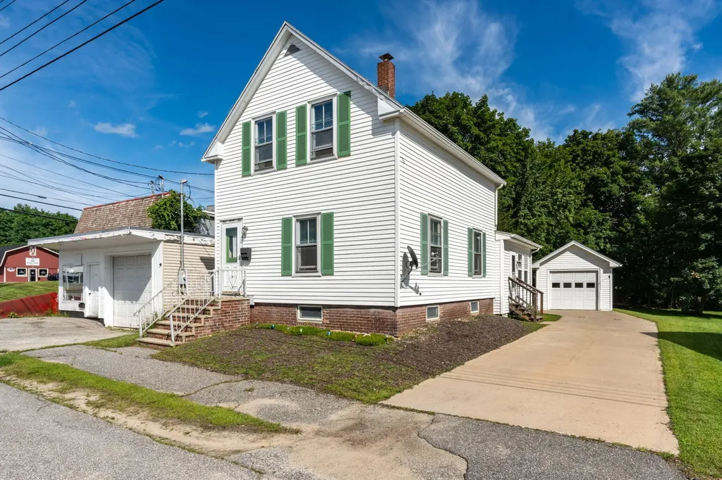 135 Summit Avenue Lewiston ME 04240