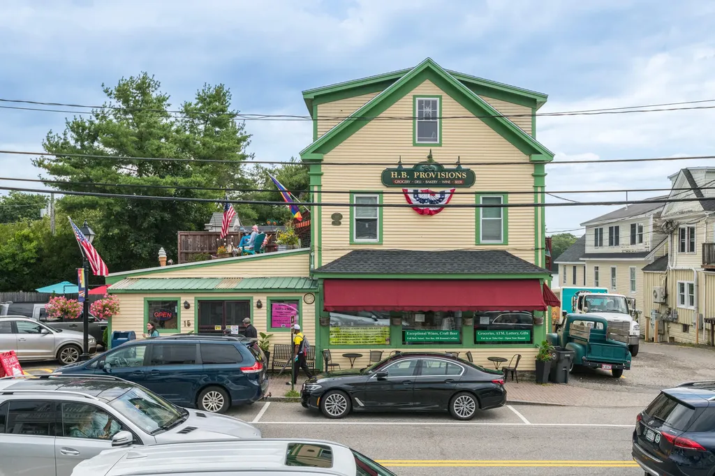 15 Western Avenue Kennebunk ME 04043