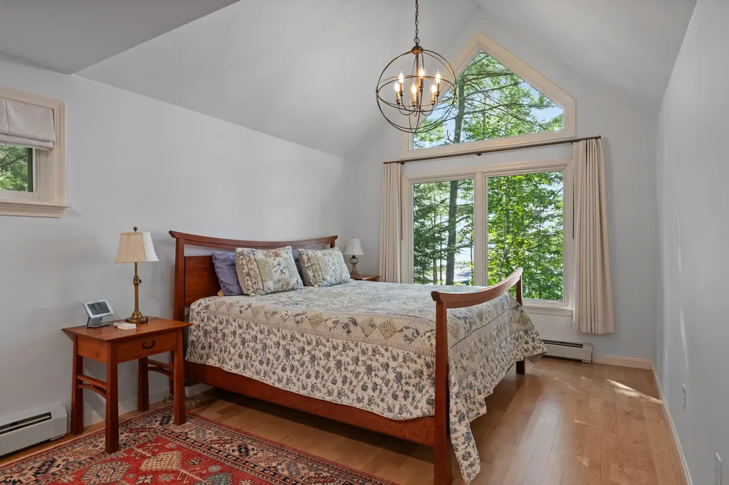 43/44 Gardner Road Raymond ME 04071