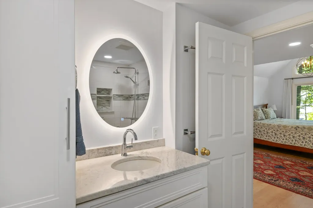43/44 Gardner Road Raymond ME 04071