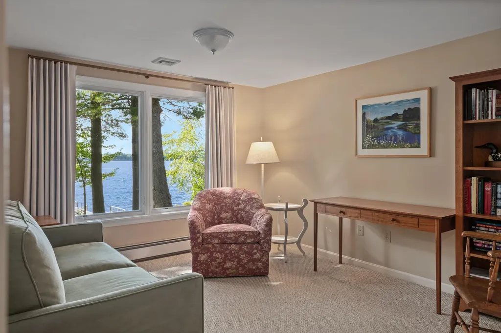 43/44 Gardner Road Raymond ME 04071