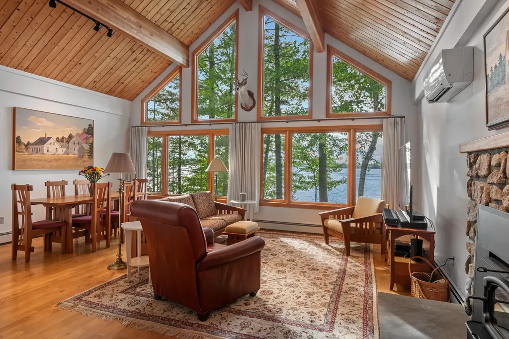 43/44 Gardner Road Raymond ME 04071