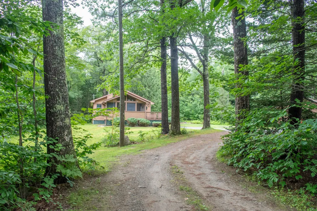 202 Kents Hill Road Wayne ME 04284