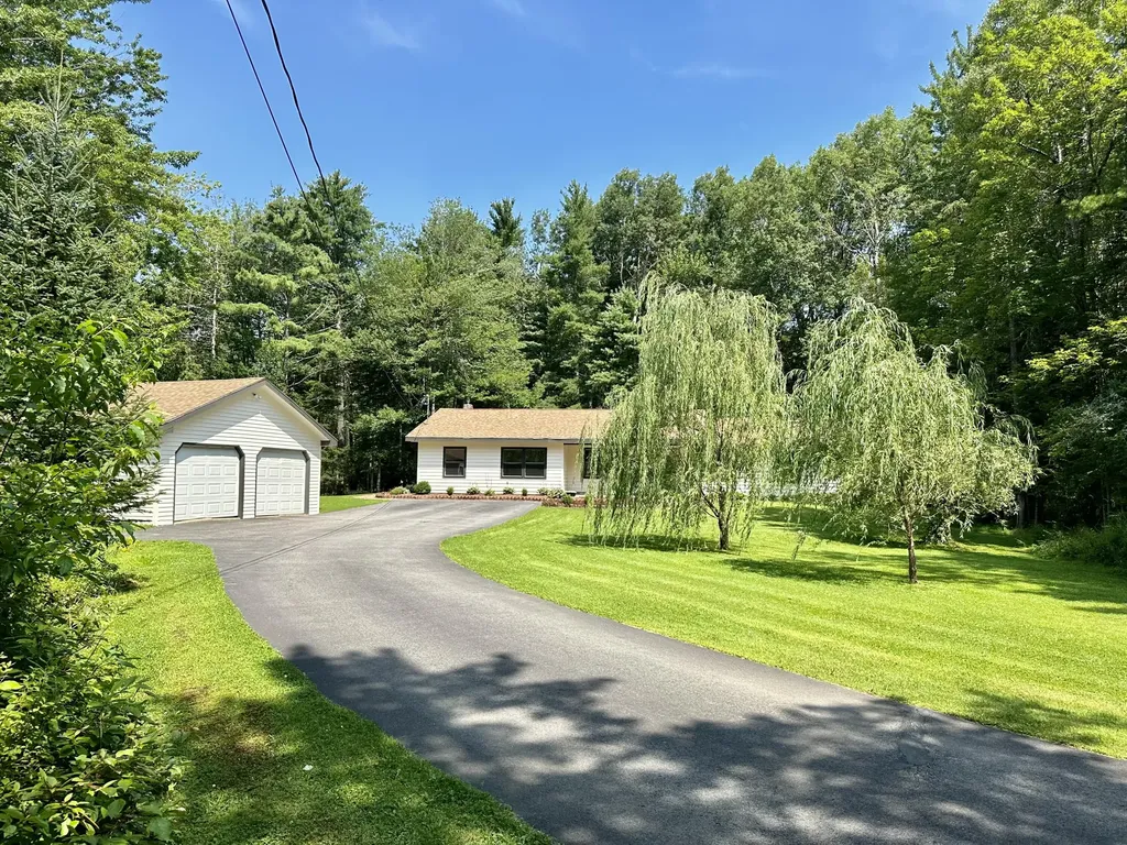 61 Brian Drive Brewer ME 04412