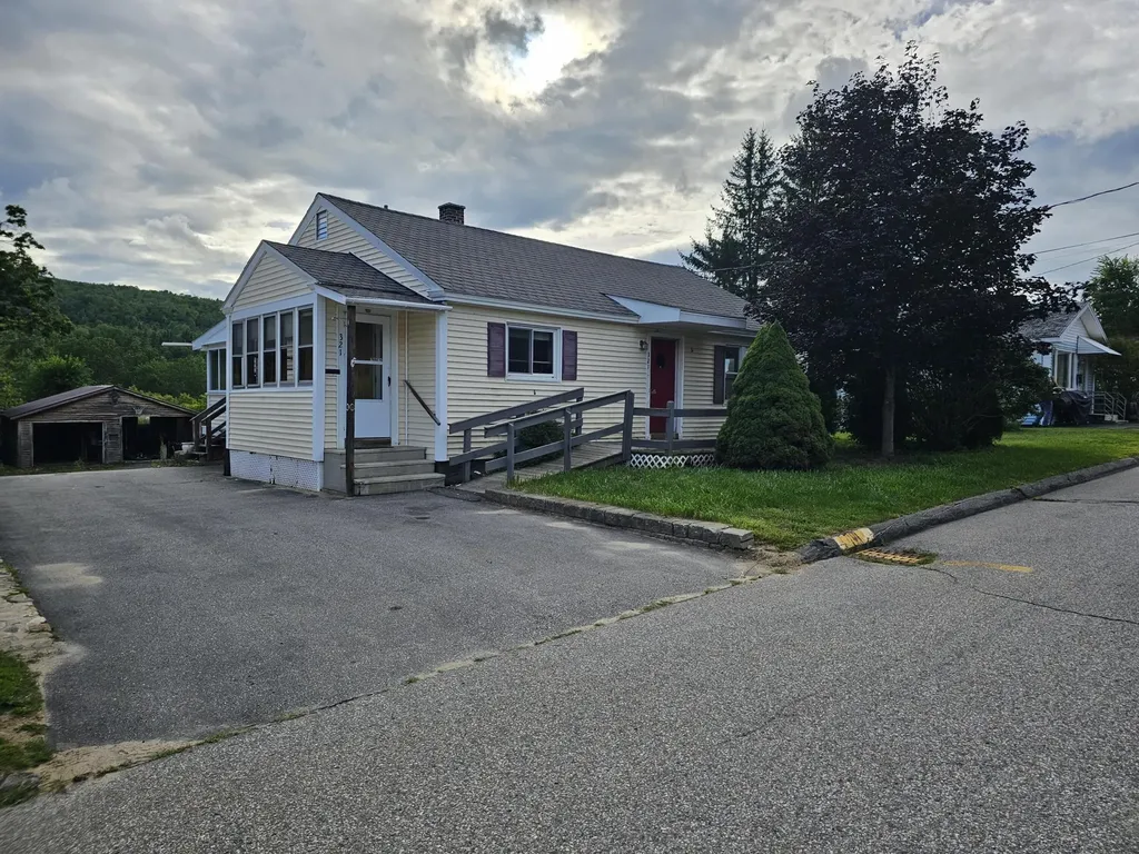 321 Maple Street Rumford ME 04276