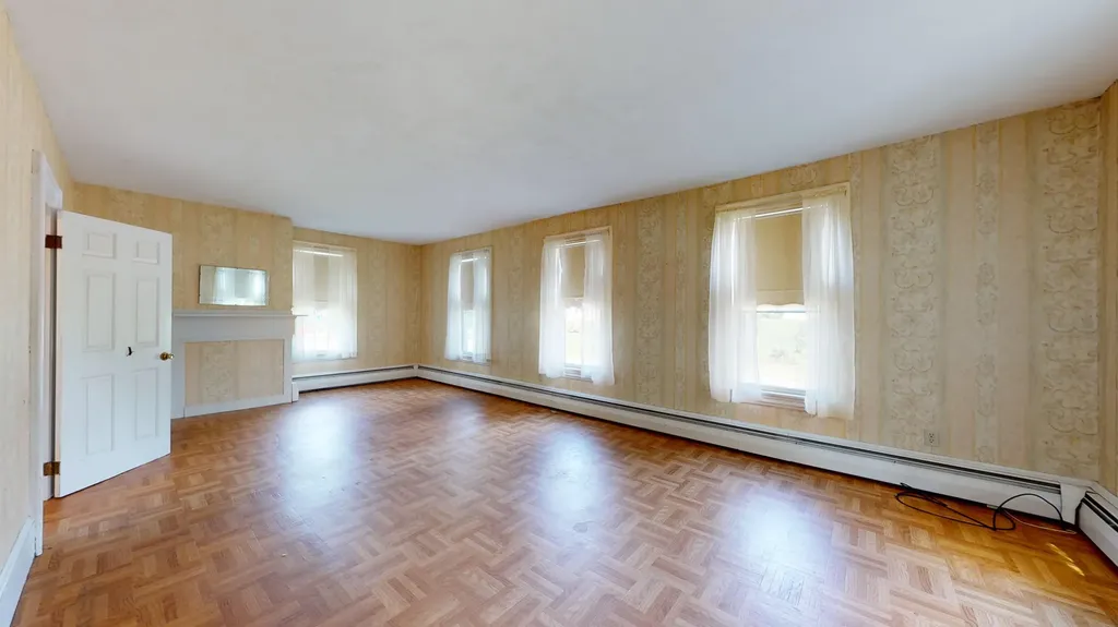 325 Middle Road Sabattus ME 04280