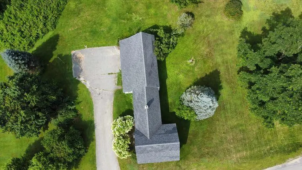 325 Middle Road Sabattus ME 04280