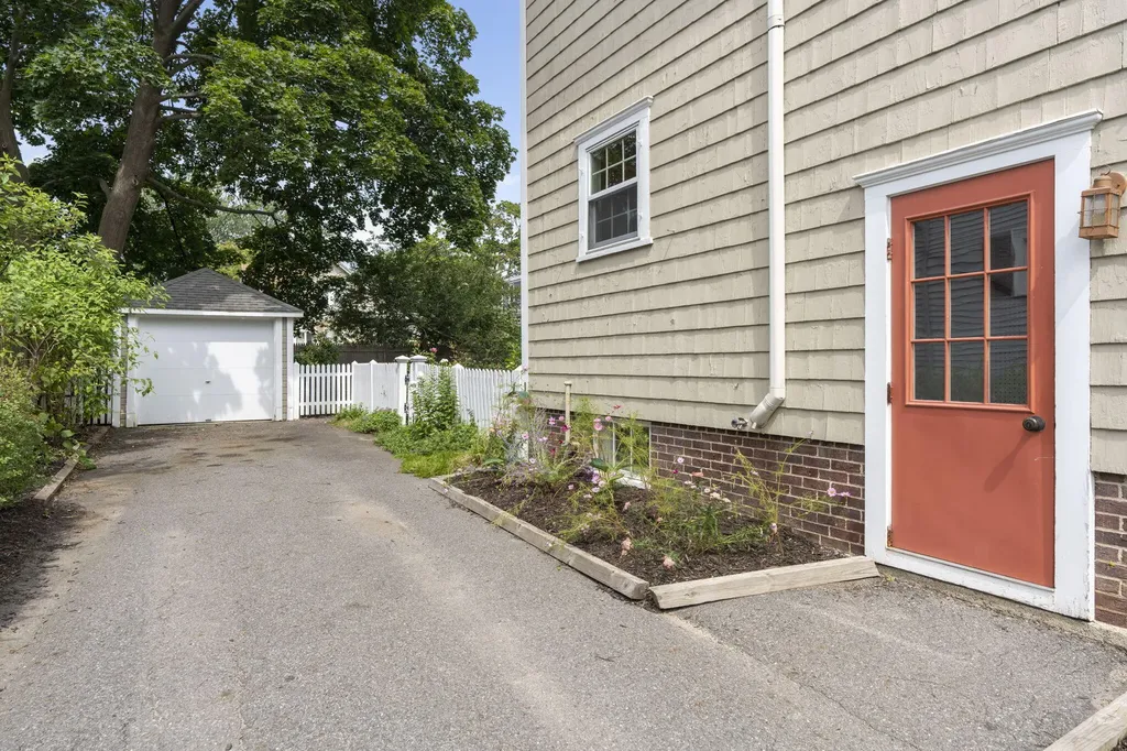 34 Caldwell Street Portland ME 04103