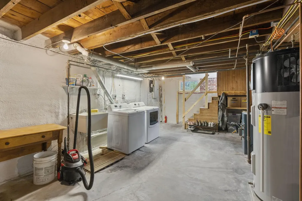 34 Caldwell Street Portland ME 04103