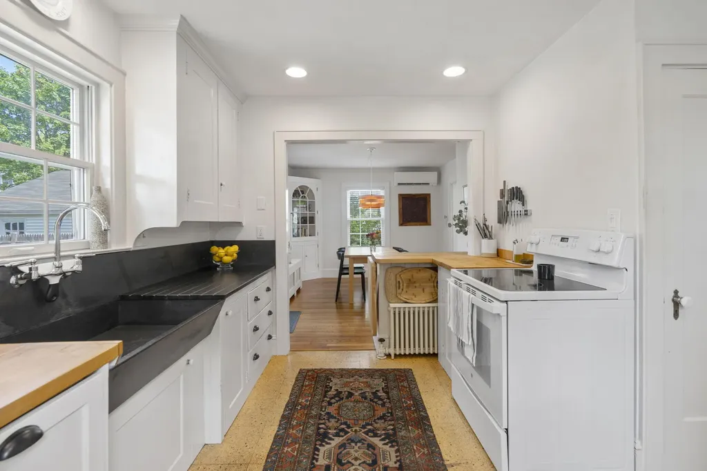 34 Caldwell Street Portland ME 04103