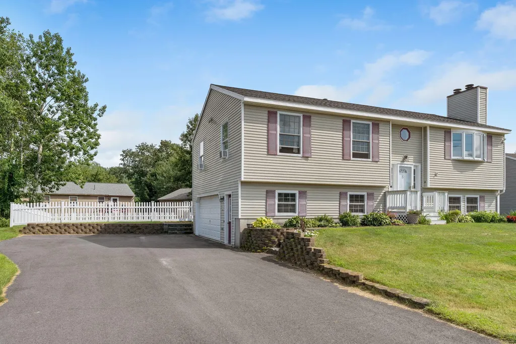 8 Kyle Street Brunswick ME 04011