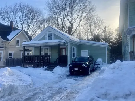36 Davis Avenue Auburn ME 04210