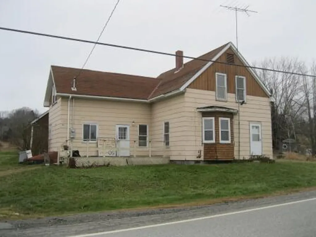 2402/2406 Western Avenue Newburgh ME 04444