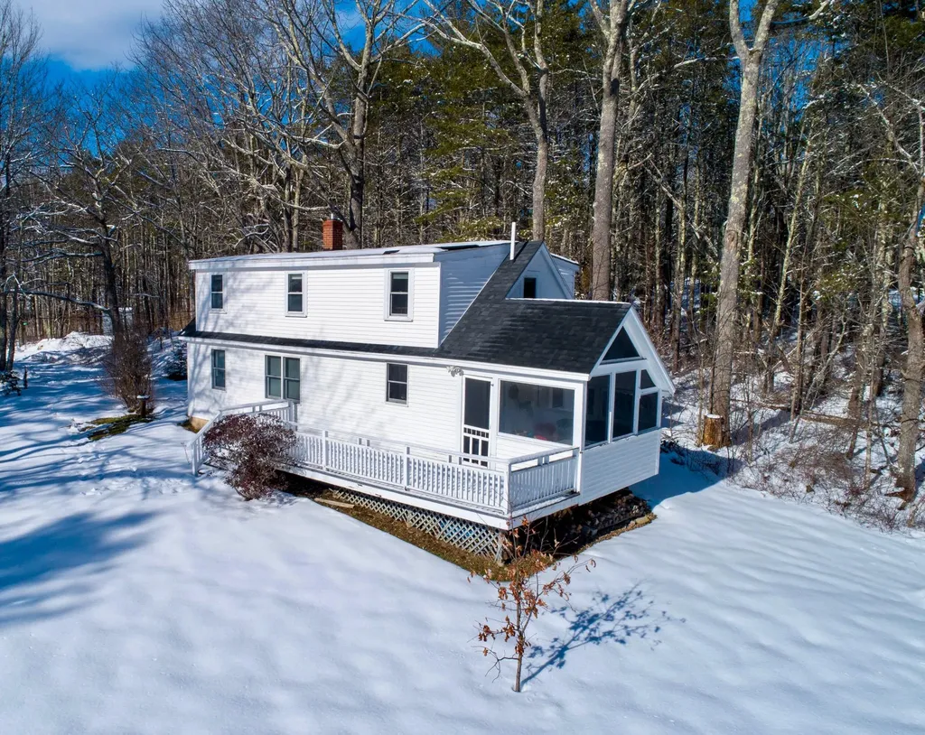 37 River Road Woolwich ME 04579