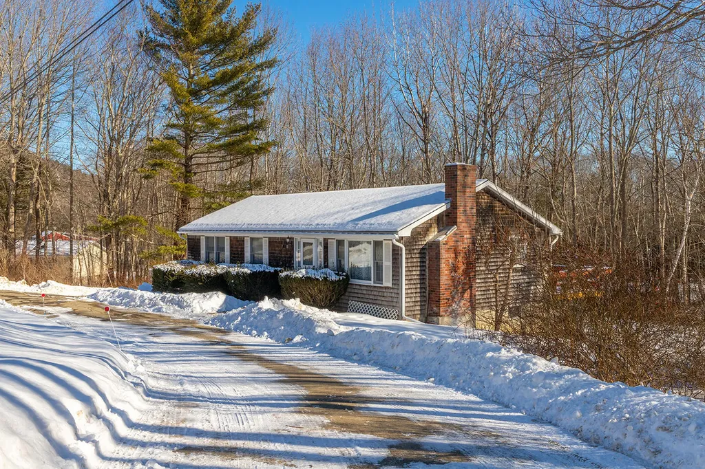11 Cobb Hill Road Camden ME 04843