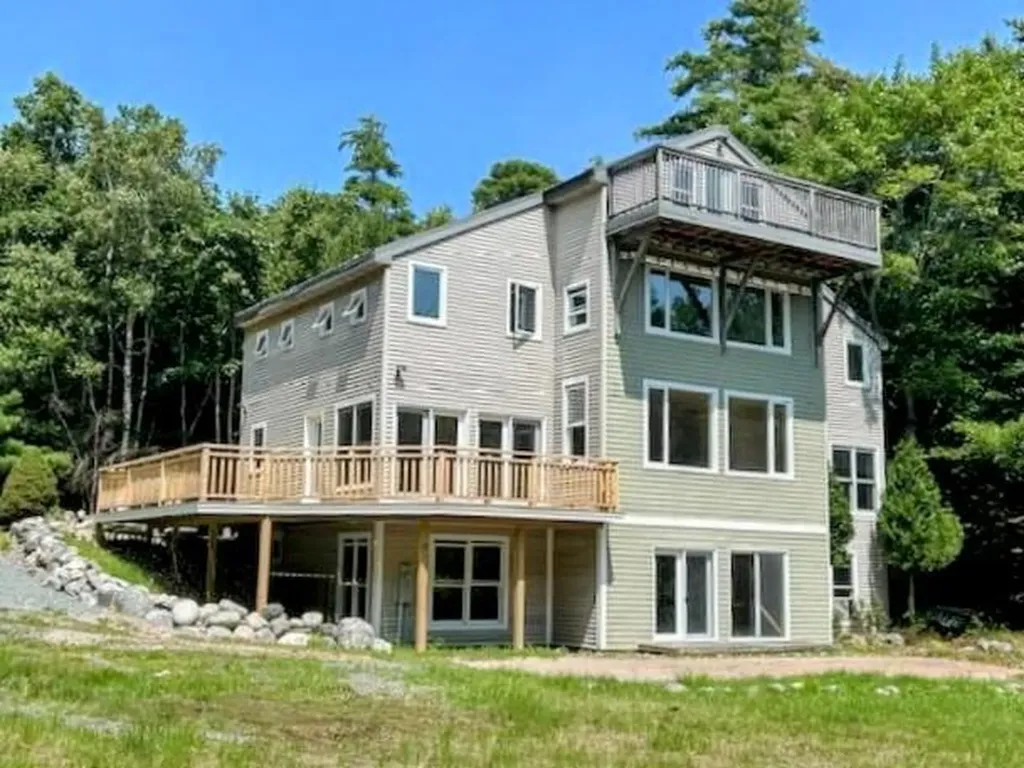 68 Greenway Court Bar Harbor ME 04609