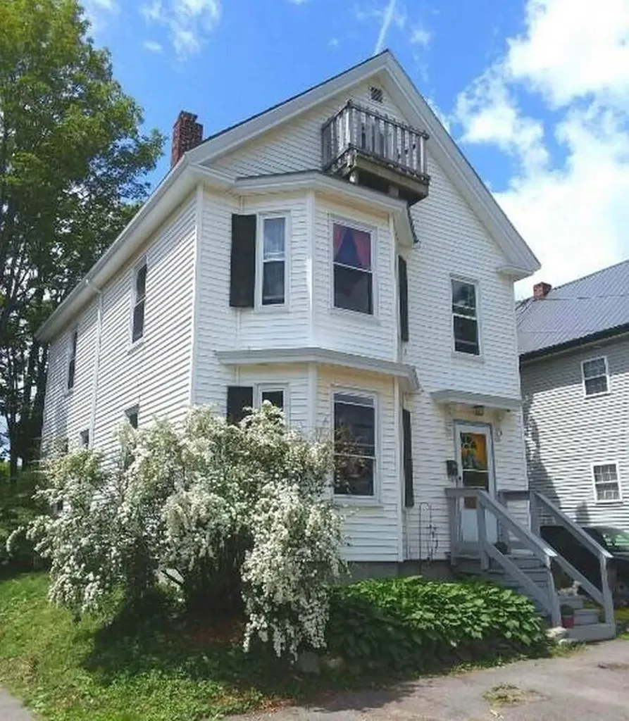 30 Catell Street Bangor ME 04401