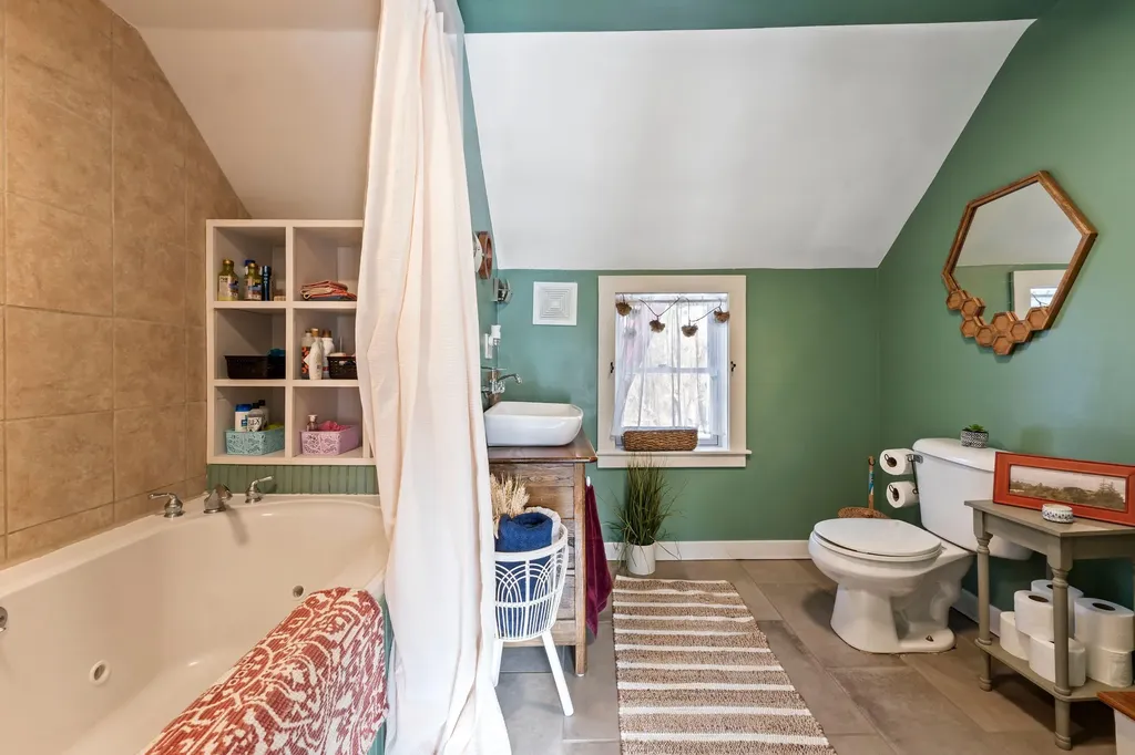 192 Turkey Lane Winthrop ME 04364