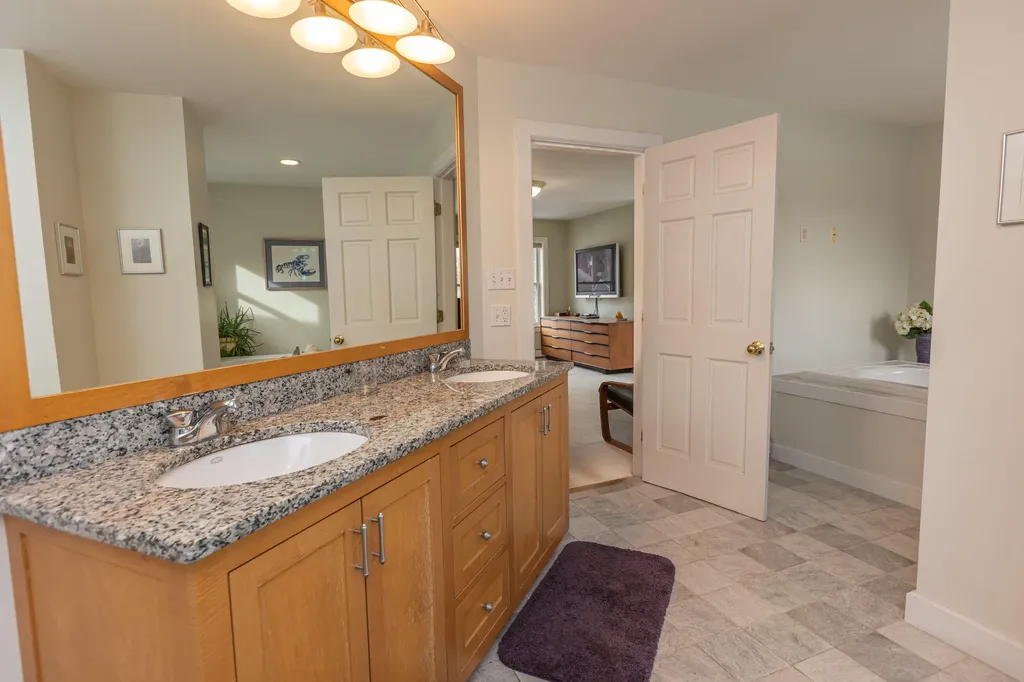92 Alice Street Portland ME 04103