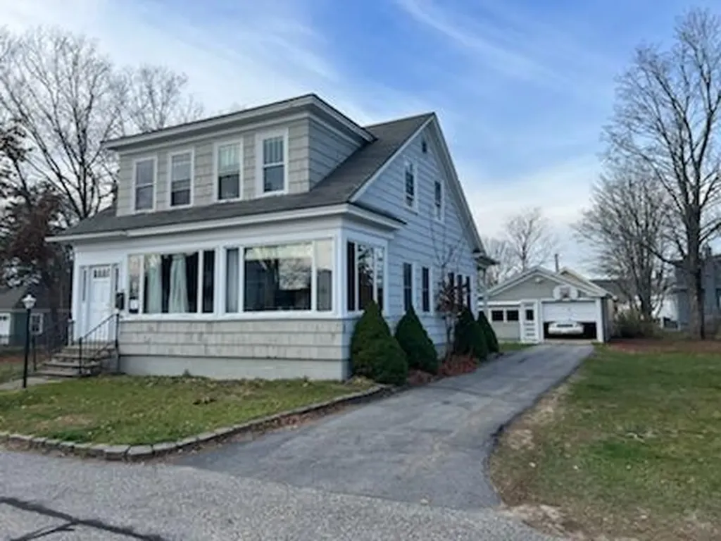 10 Lenox Street Sanford ME 04073