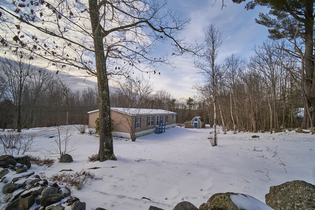 100 Reef Road Waldoboro ME 04572