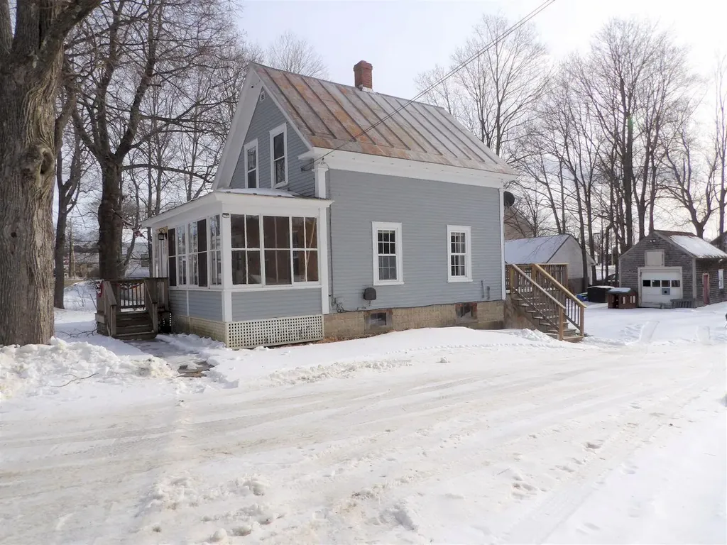 18 Dinsmore Street Bingham ME 04920
