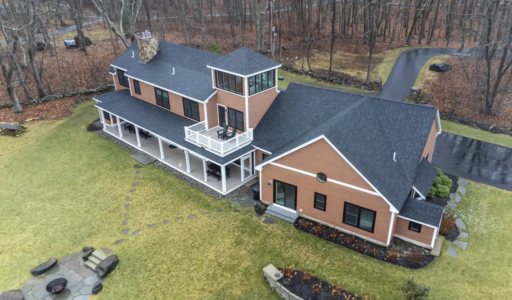 106 Goodwin Road Kittery ME 03905