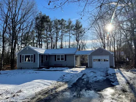 566 Roosevelt Trail Windham ME 04062