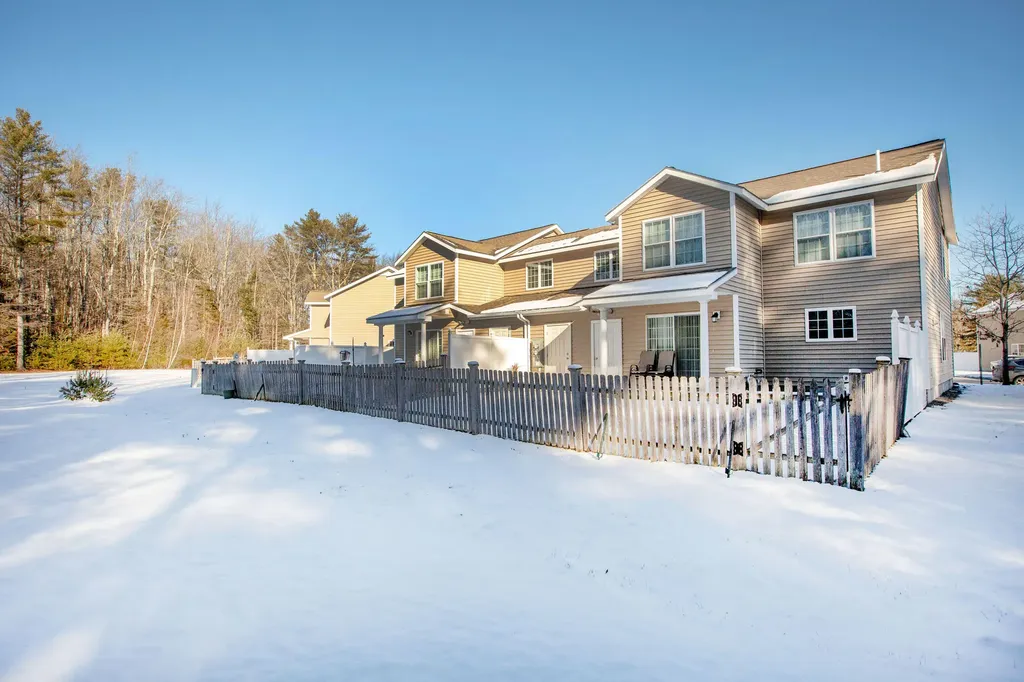 14 Lupine Circle Brunswick ME 04011