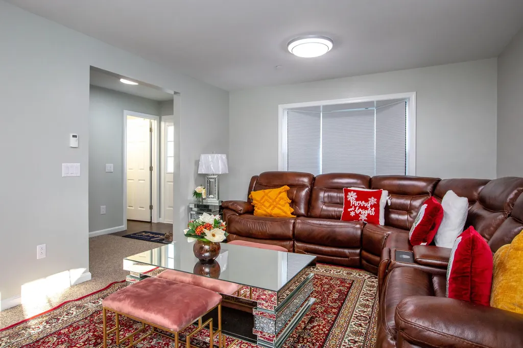 14 Lupine Circle Brunswick ME 04011
