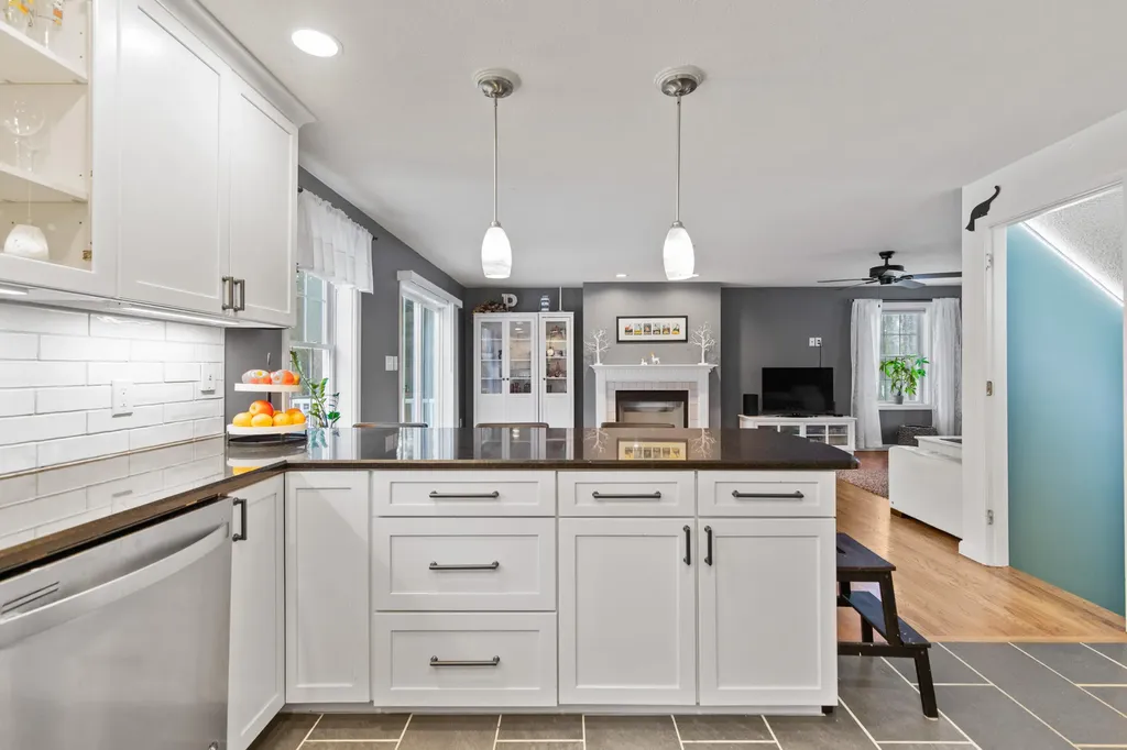 6 Parsons Farm Road Brunswick ME 04011