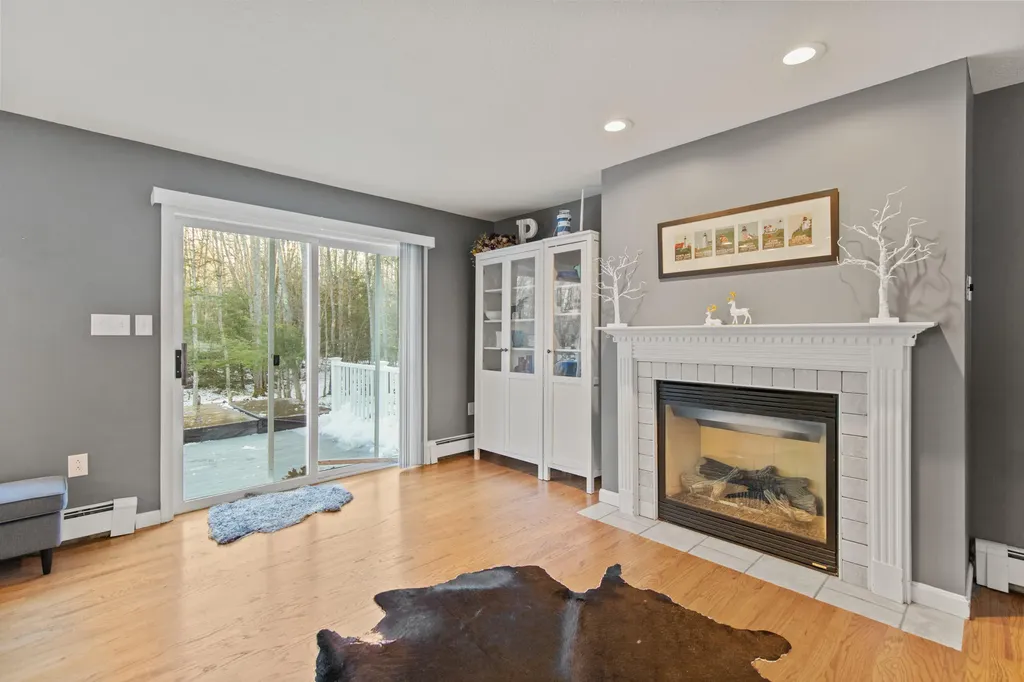 6 Parsons Farm Road Brunswick ME 04011