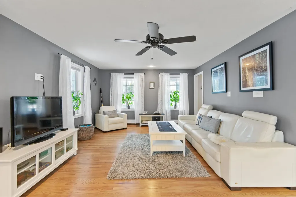 6 Parsons Farm Road Brunswick ME 04011