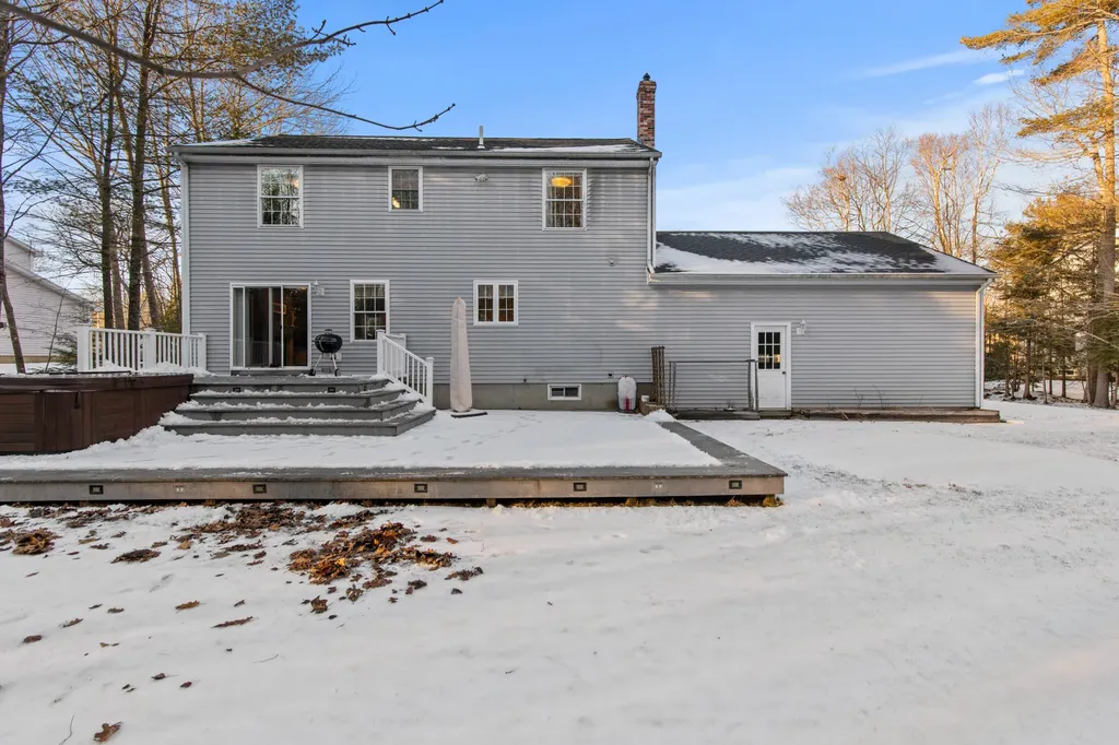 6 Parsons Farm Road Brunswick ME 04011
