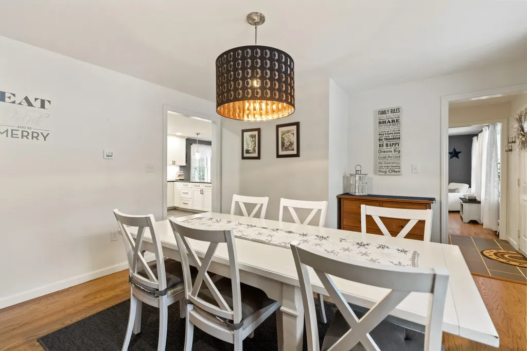 6 Parsons Farm Road Brunswick ME 04011