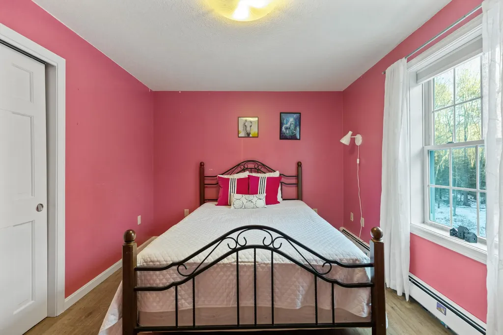 6 Parsons Farm Road Brunswick ME 04011