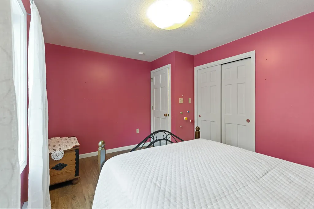 6 Parsons Farm Road Brunswick ME 04011