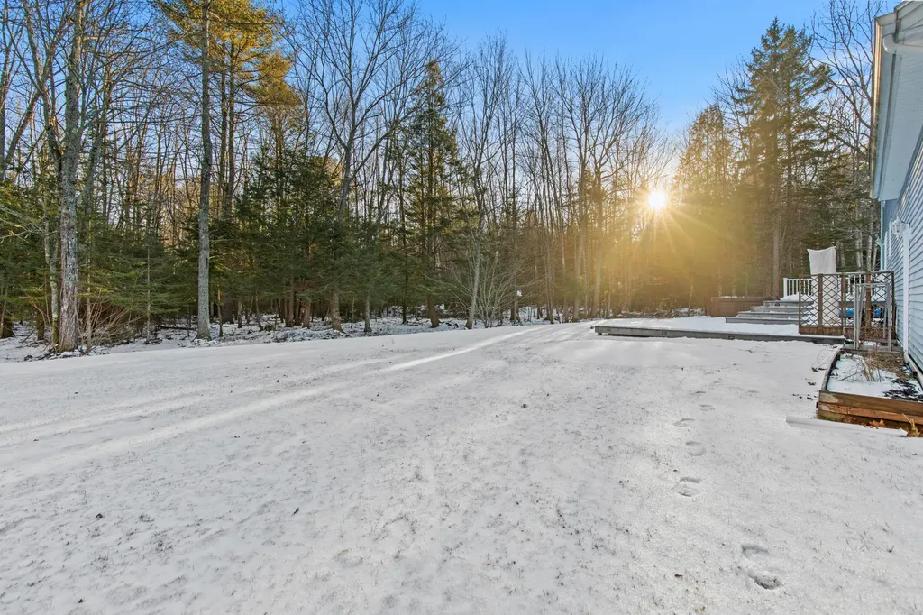 6 Parsons Farm Road Brunswick ME 04011