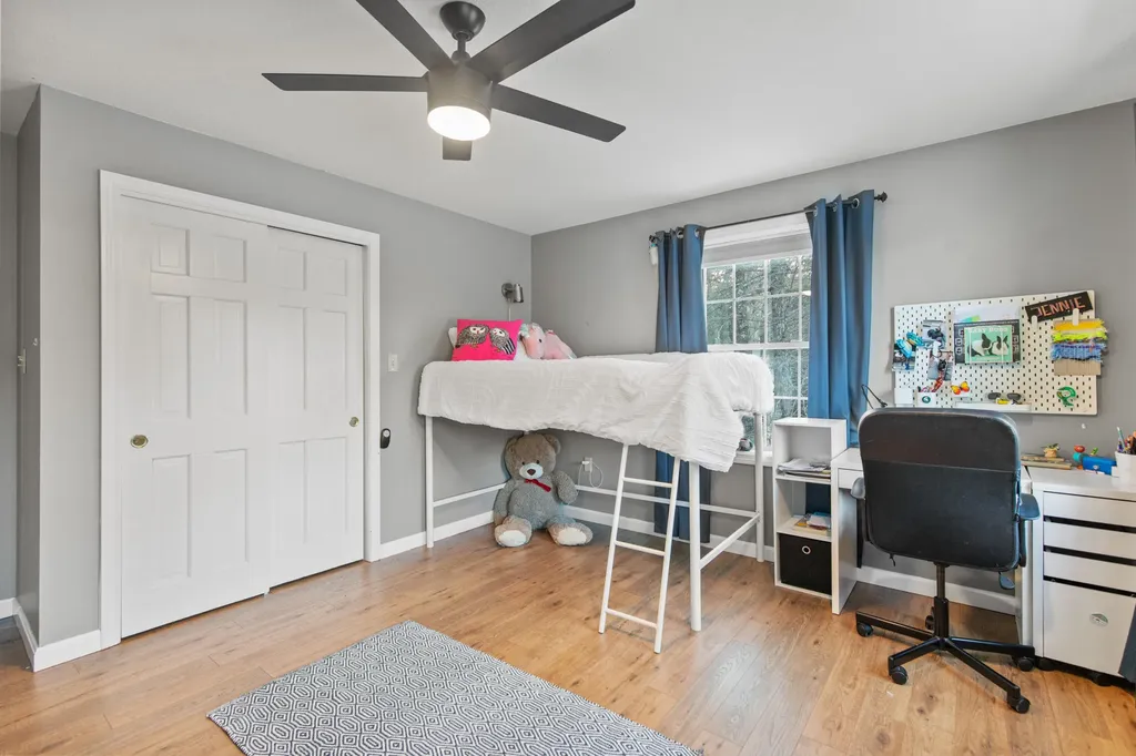 6 Parsons Farm Road Brunswick ME 04011