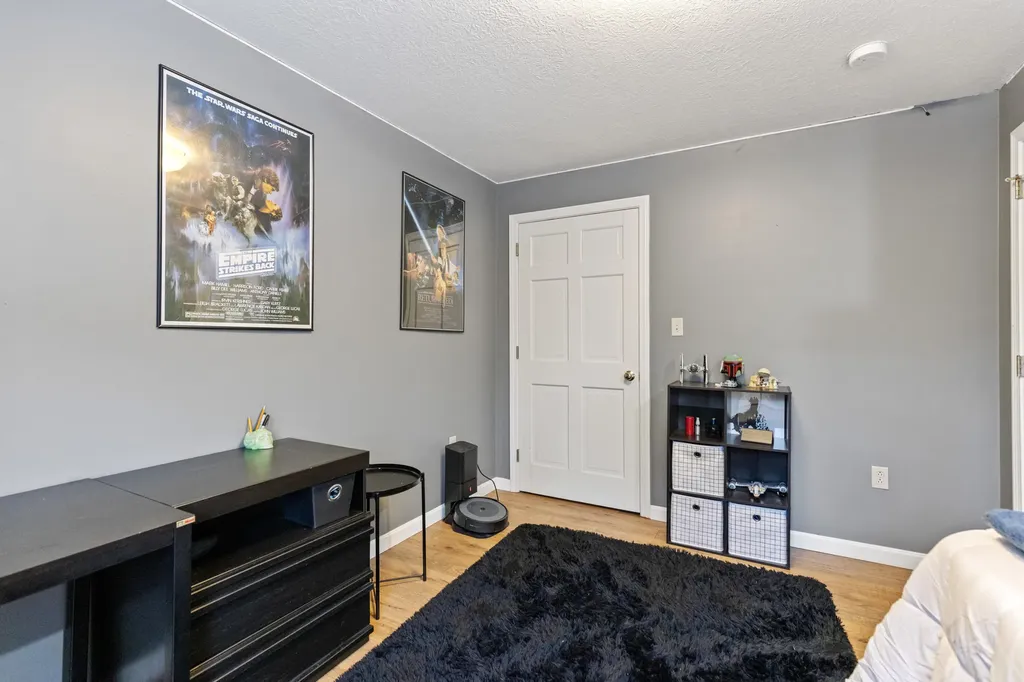 6 Parsons Farm Road Brunswick ME 04011